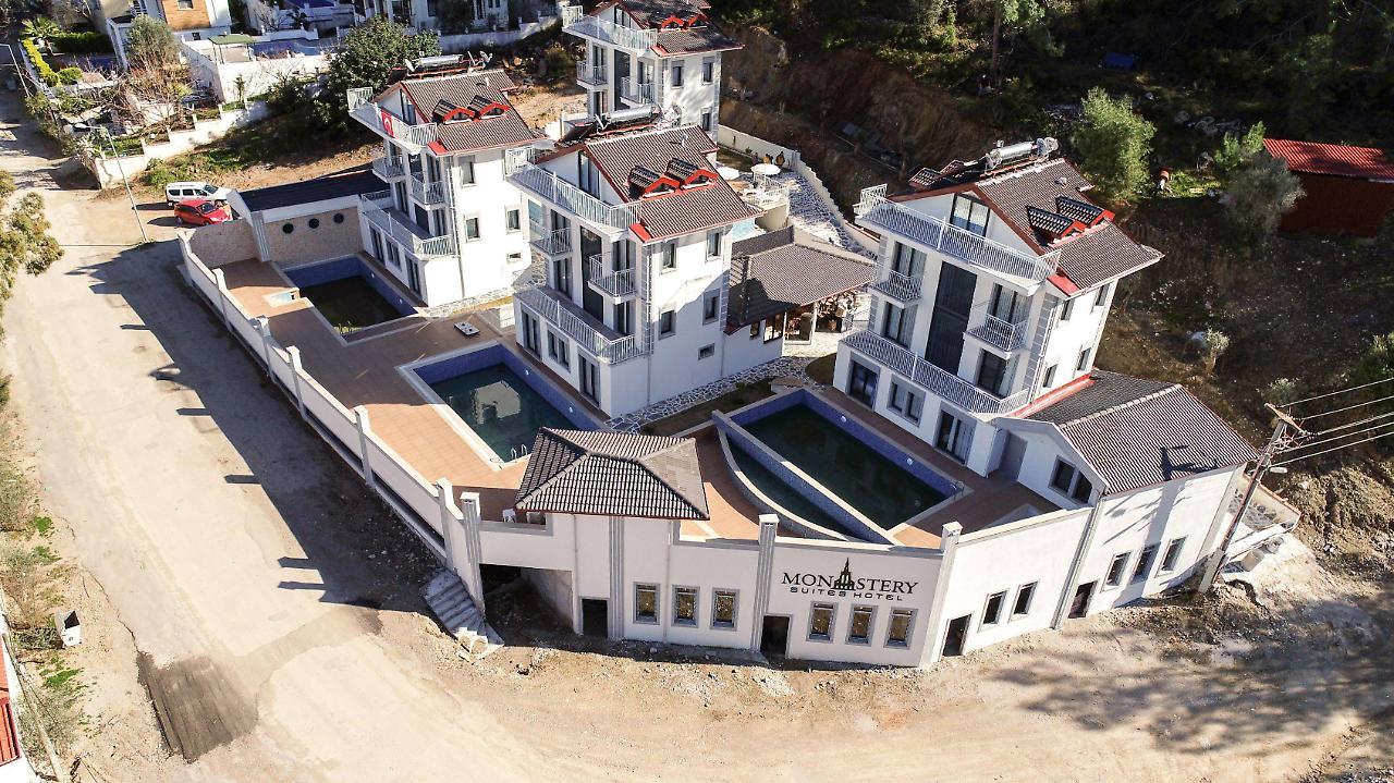 Monastery Suites Hotel Ölüdeniz Zewnętrze zdjęcie
